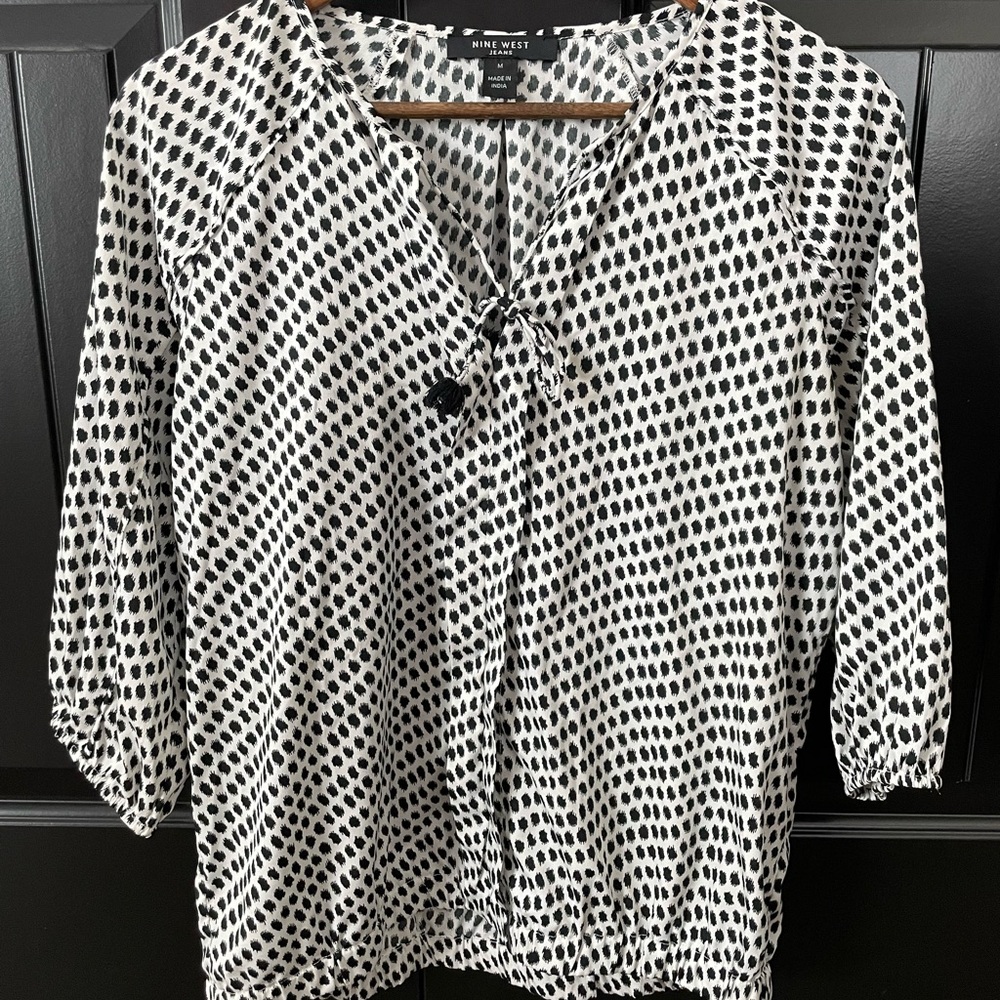 Nine West Polka Dot Blouse Size Medium